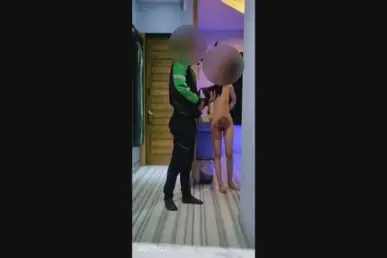 Anh Gojek đi chịch gái mại dâm